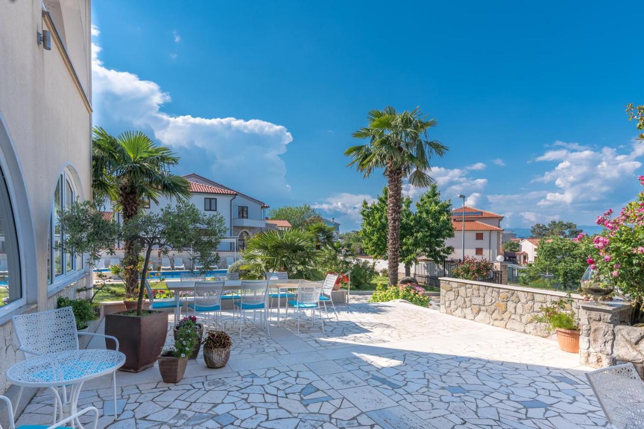 Pansion Dujmovic 1 Apartment Malinska Exterior foto